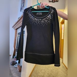 Long Sleeve with sequin detail